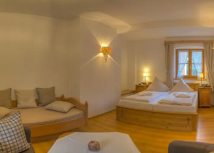 Bavaria Hotel 3*
